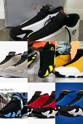 Sneakers image 2