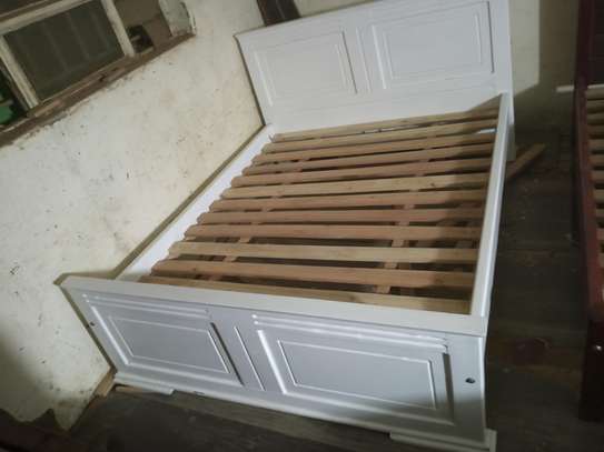 5*6 hard wood bed (white)🤍 image 2