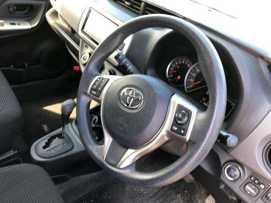 Vitz,awesome colour (MKOPO/HIRE PURCHASE ACCEPTED) image 3