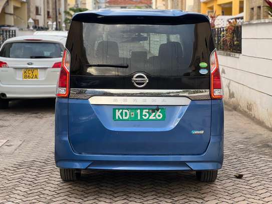 Nissan Serena. Blue image 8