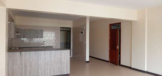 2 Bed Apartment with En Suite in Mountain View image 11