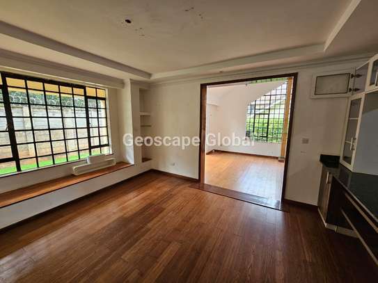 4 Bed Townhouse with En Suite in Kitisuru image 13