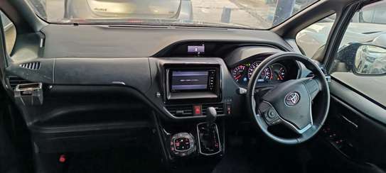 Toyota Noah WXB Black 2018 2wd image 8