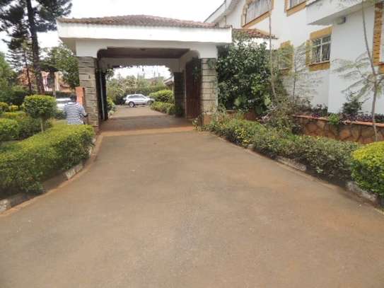5 Bed Townhouse with En Suite at Runda Mimosa Road image 32