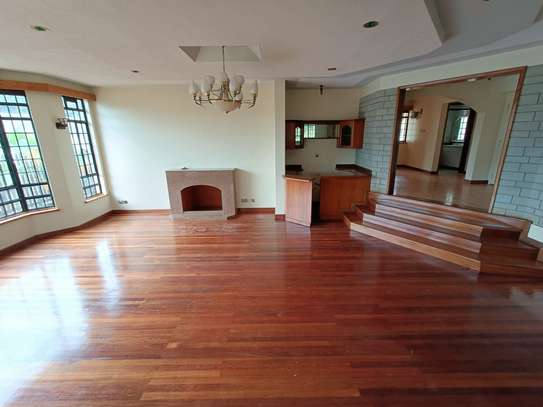 6 Bed House with En Suite at Gigiri image 11