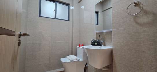 5 Bed Apartment with En Suite in Kilimani image 25