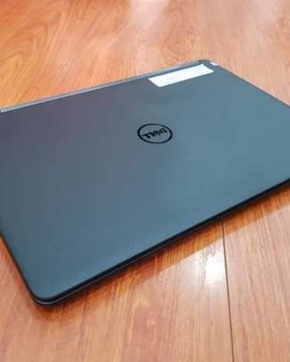 Dell Latitude 7450 laptop image 1