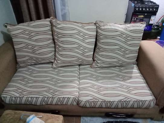 3 seater couch image 1