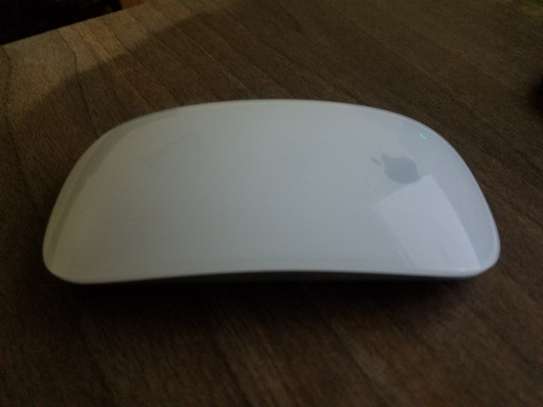 Apple Magic Bluetooth Wireless Laser Mouse - A1296 image 3