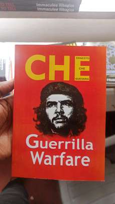 Guerrilla Warfare Book By Ernesto Che Guevara image 1