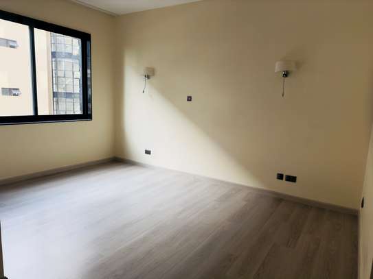 2 Bed Apartment with En Suite at Rhapta Road image 8