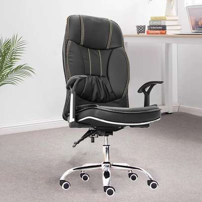 Office Chair: Swivel Executive Office Seat in Black Leather image 1