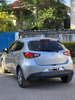 Demio 2018model petrol image 2