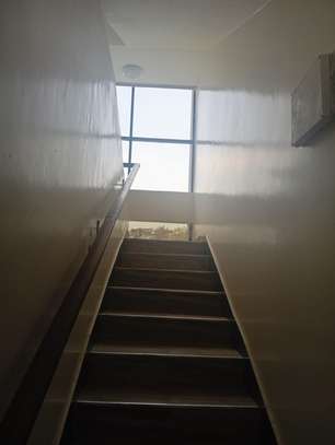 5 Bed House with En Suite in Garden Estate image 1