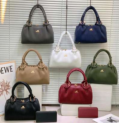 Stylish Black Handbag & Wallet Set Medium Size image 4