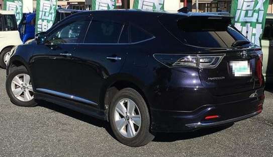 2015 Toyota Harrier new shape with SUNROOF and leather seats image 3