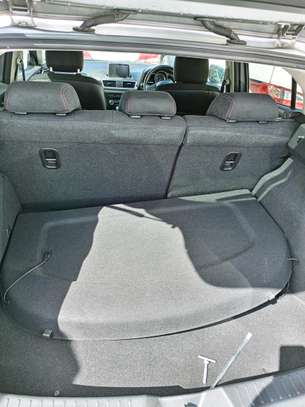 Mazda axela hatchback sunroof image 3