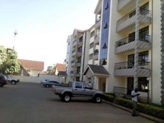 2 Bed Apartment with En Suite at Near Methodist Guesthouse image 4