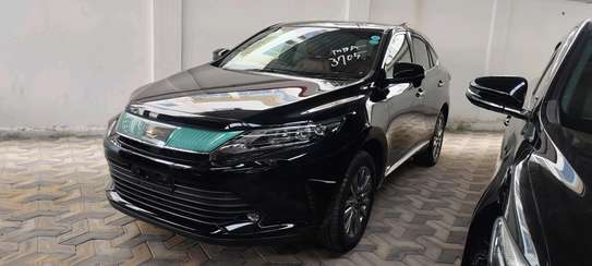 Toyota Harrier premium grade black sunroof 2018 image 14