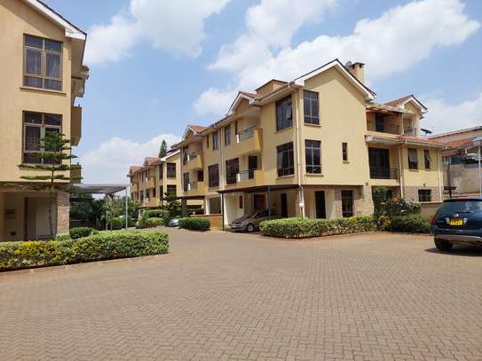 5 Bed Townhouse with En Suite at Lavington image 20