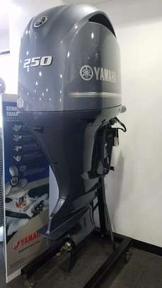 YAMAHA OUTBOARDS 250HP image 1