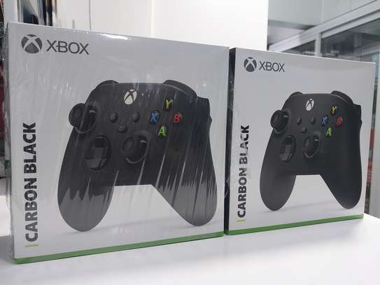 Xbox Series Wireless Controller – Carbon Black image 3