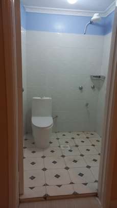 5 Bed Townhouse with En Suite at Ridgemount Court image 18