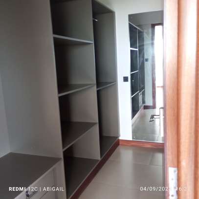 5 Bed Apartment with En Suite in Karura image 7