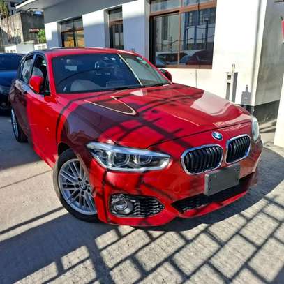 BMW 118i Red 2018 image 3