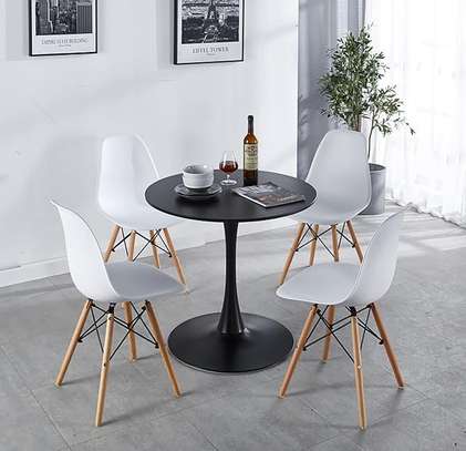 Dining Table : Modern Round Luxury Dining Table image 6