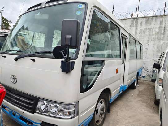 Toyota Coaster Manual Diesel 2017 image 2