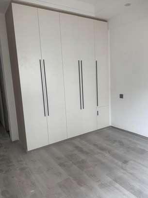 2 bedrooms apartment available image 3