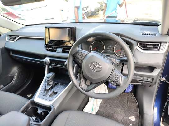 Toyota RAV4 dark blue 2019 petrol image 8