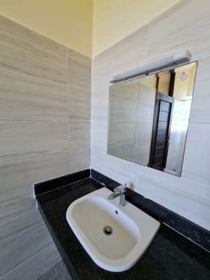 3 Bed Apartment with En Suite in Nyali Area image 20