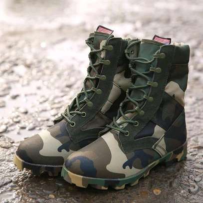 Siwar combat boots 
Size 40 _45
Ksh 3500 image 1