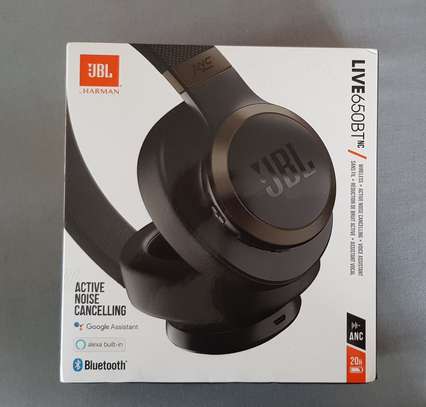 JBL Live 650 BT NC Over-Ear Noise Canceling Wireless Bluetooth Headphone Bundle image 3