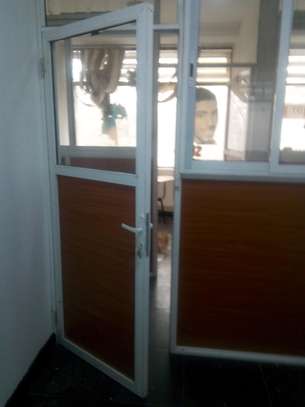 Small office to let kimathi street Nairobi image 2