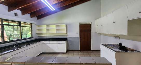 4 Bed House with En Suite in Runda image 8