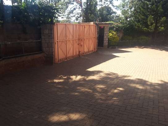Very Spacious 6 BR House plus Sqs in Ngong image 6