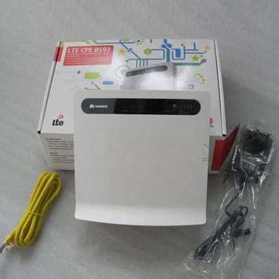 Huawei B593 4G LTE WiFi Hotspot Sim Card Router image 1