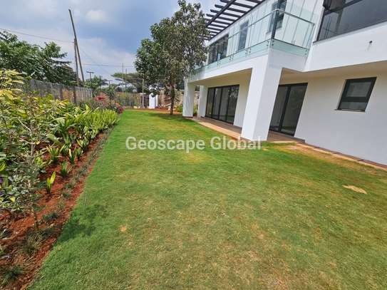 5 Bed House with En Suite at Kitisuru image 5