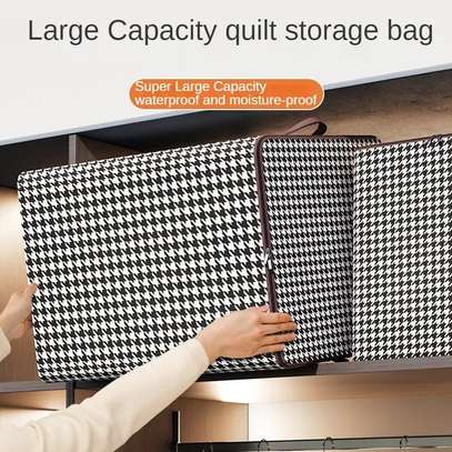Large Capacity Quilt Duvet/Closet Organizer image 1