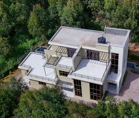 4 Bed Villa with En Suite at Millionaires Corner image 22