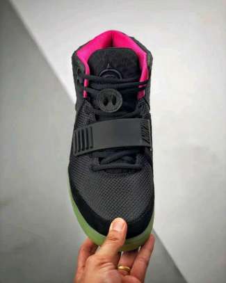 Nike Yeezy image 4