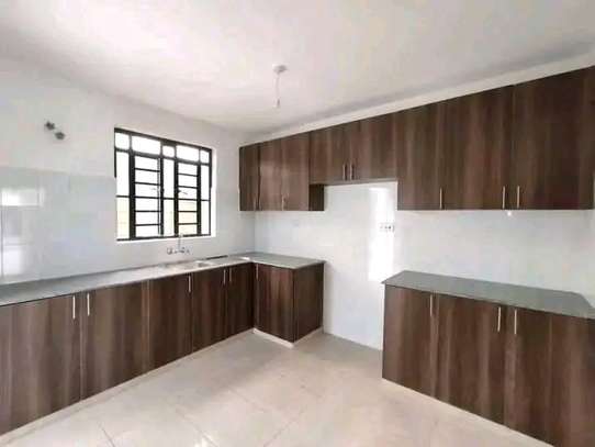 Donholm three bedroom to let image 1