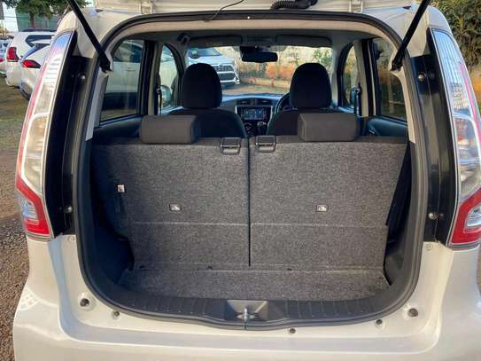 Nissan  Dayz Highway Star G white color 2018 model. image 11