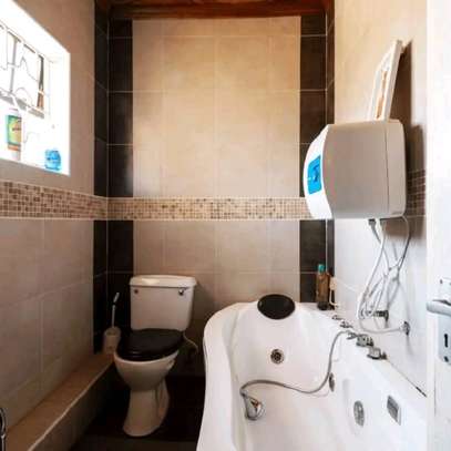 5 Bed Townhouse with En Suite at St.mary Road image 6