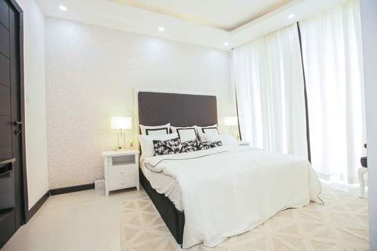 6 Bed Apartment with En Suite in Westlands Area image 4
