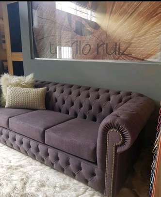 3-seater chesterfield sofa image 1