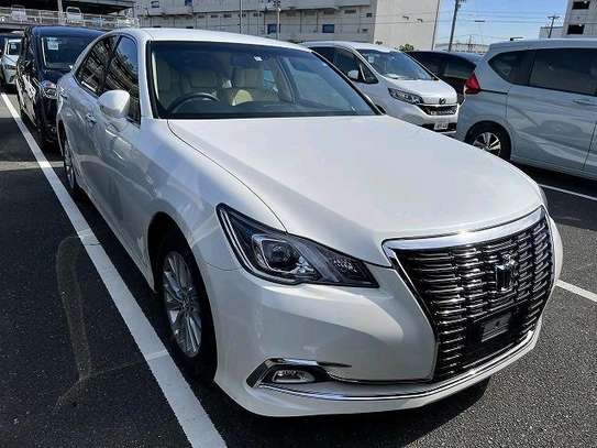 TOYOTA CROWN ATHLETS NEW IMPORT. image 1